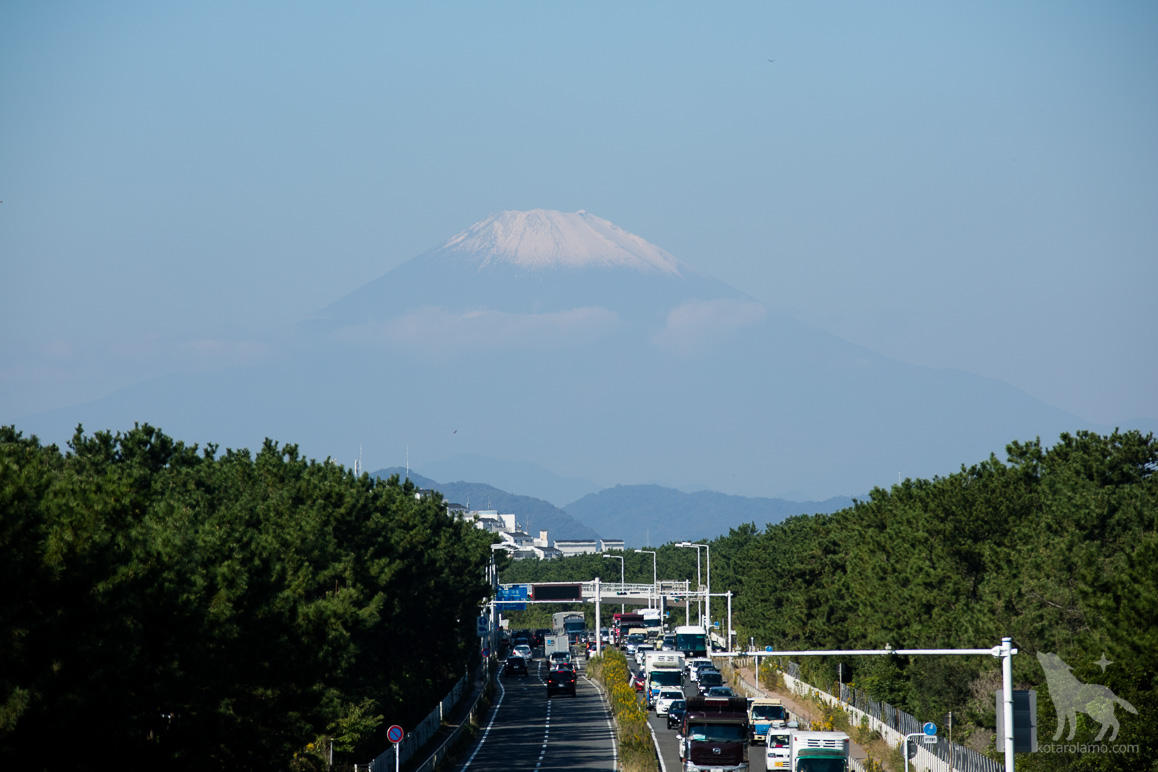 富士山、初冠雪