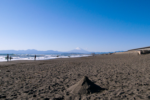 ダブル富士山 - 鵠沼海岸