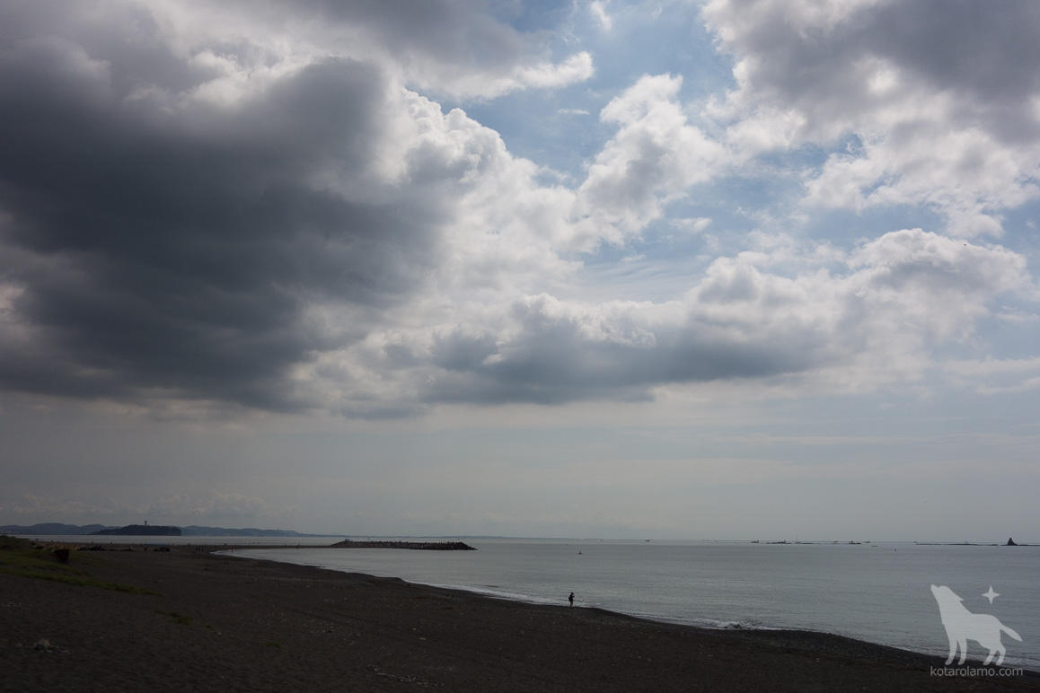 曇り空とヘッドランドビーチ